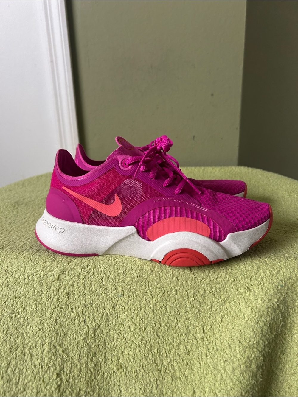 Nike Superrep Hot Pink and Coral Women's Training Sneakers Sz 6